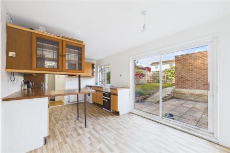 3 bedroom Terraced House for sale in Dover Close, Basingstoke