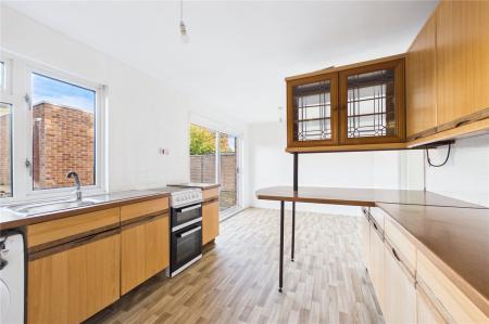 3 bedroom Terraced House for sale in Dover Close, Basingstoke