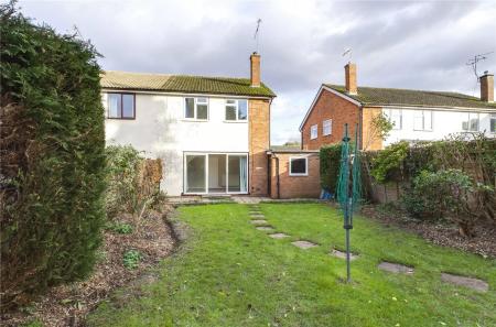 3 bedroom Semi-detached house to let in Appletree Lane, Spencers Wood