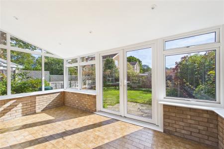 3 bedroom Detached house to let in Romans Gate, Pamber Heath