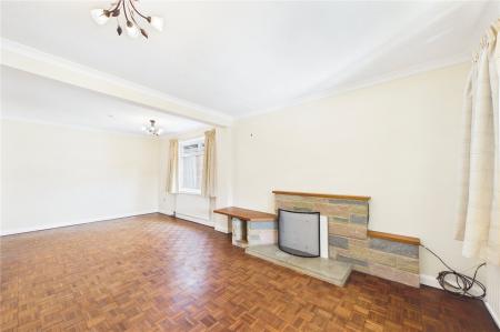 3 bedroom Detached house to let in Romans Gate, Pamber Heath