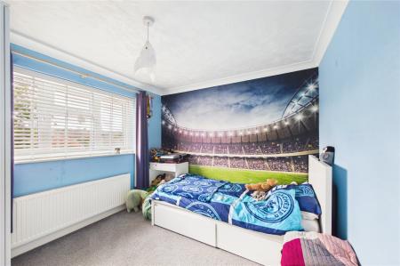 3 bedroom Semi-detached house for sale in Sheppard Road, Basingstoke