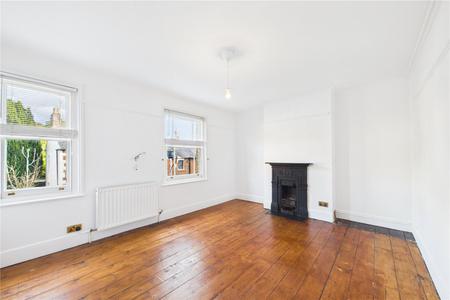 2 bedroom Terraced House to let in Cliddesden Road, Basingstoke