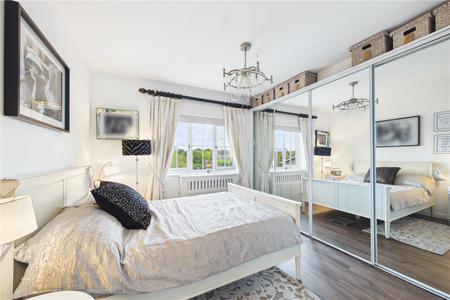 3 bedroom End of terrace house for sale in London Road, Overton