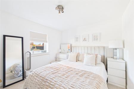 2 bedroom Maisonette to let in Carter Drive, Basingstoke