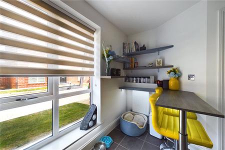 3 bedroom Semi-detached house to let in Albert Close, Spencers Wood
