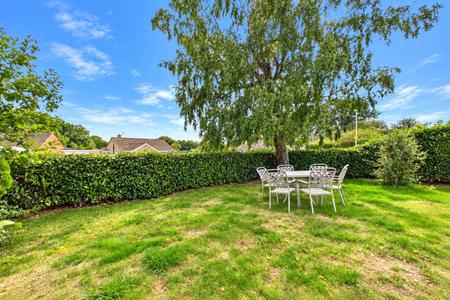 2 bedroom Detached bungalow to let in Swains Road, Tadley