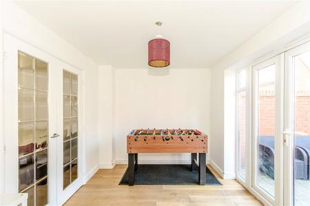 5 bedroom Detached house to let in Tabby Drive, Three Mile Cross
