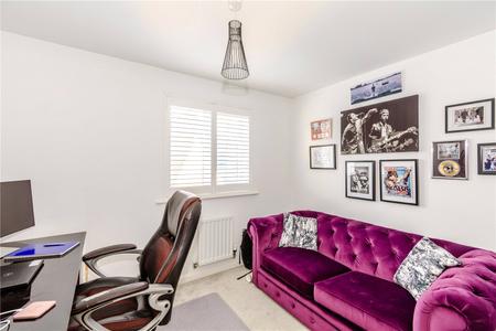 5 bedroom Detached house to let in Tabby Drive, Three Mile Cross