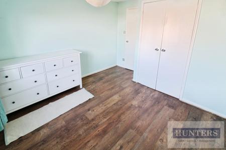 1 bedroom Flat for sale in Chalkstone Close, Welling, Kent, DA16
