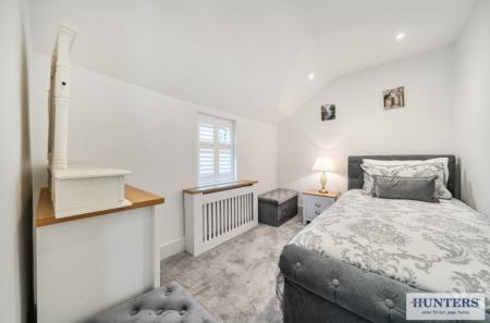 2 bedroom Semi-detached bungalow for sale in Occupation Lane, London, SE18