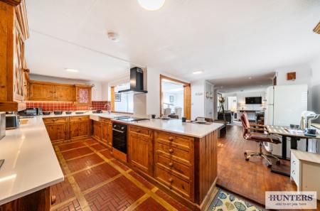 2 bedroom Semi-detached bungalow for sale in Occupation Lane, London, SE18