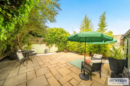 2 bedroom Semi-detached bungalow for sale in Occupation Lane, London, SE18