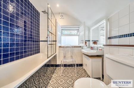 2 bedroom Semi-detached bungalow for sale in Occupation Lane, London, SE18