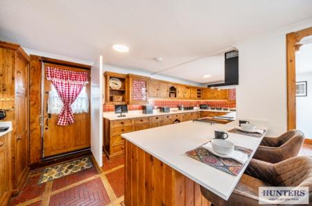 2 bedroom Semi-detached bungalow for sale in Occupation Lane, London, SE18