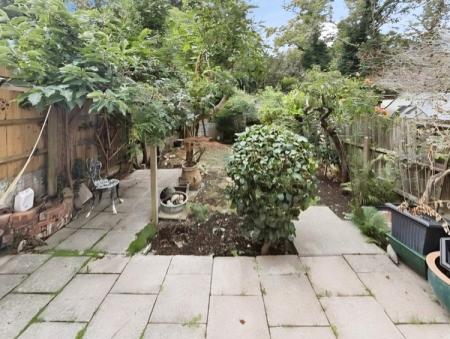 3 bedroom Terraced House to let in Donaldson Road, London, SE18