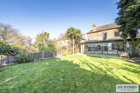 7 bedroom Detached house for sale in Elm Road, Sidcup, Kent, DA14