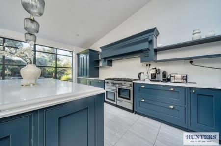 7 bedroom Detached house for sale in Elm Road, Sidcup, Kent, DA14