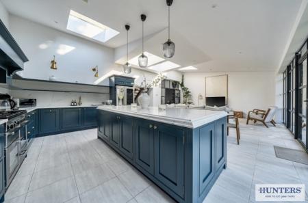 7 bedroom Detached house for sale in Elm Road, Sidcup, Kent, DA14
