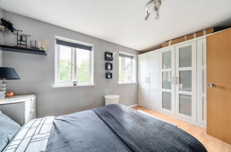 1 bedroom Flat for sale in Chalkstone Close, Welling, Kent, DA16