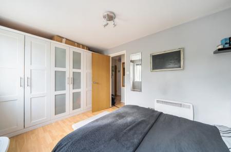 1 bedroom Flat for sale in Chalkstone Close, Welling, Kent, DA16