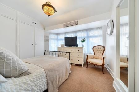 3 bedroom Semi-detached house for sale in Merlin Road, Welling, Kent, DA16