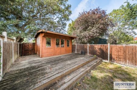 3 bedroom Semi-detached house for sale in Newlyn Road, Welling, Kent, DA16