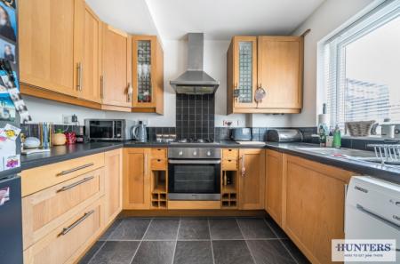3 bedroom Semi-detached house for sale in Newlyn Road, Welling, Kent, DA16