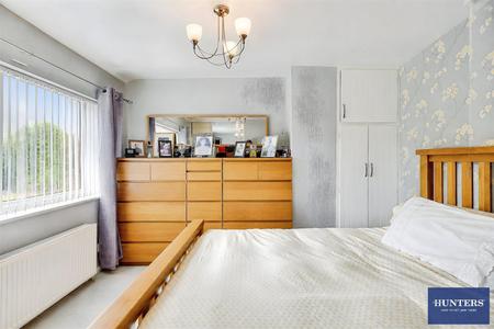 2 bedroom House for sale in Meadow Drive Halifax, HX3 5JX