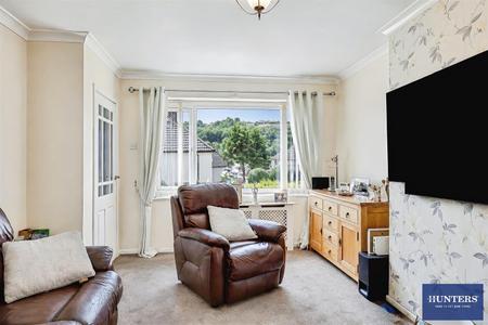 2 bedroom House for sale in Meadow Drive Halifax, HX3 5JX