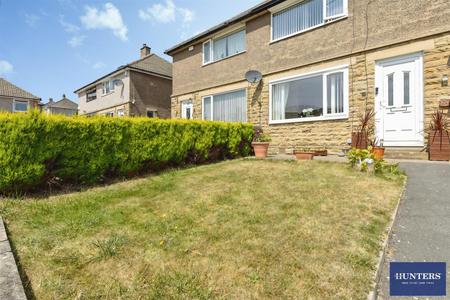 2 bedroom House for sale in Meadow Drive Halifax, HX3 5JX