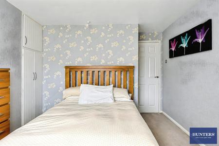2 bedroom House for sale in Meadow Drive Halifax, HX3 5JX