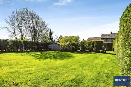 3 bedroom End of terrace house for sale in Ash Tree House, Village Street Norwood Green, Halifax, HX3 8QG
