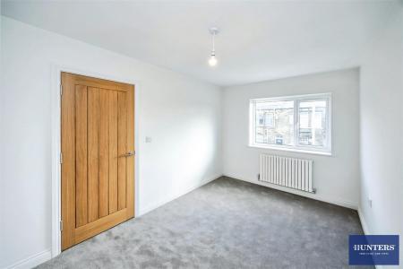5 bedroom Semi-detached house for sale in Beck Gardens, Spring Hall Mills, Mile Cross Road, Halifax
