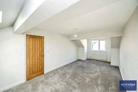 5 bedroom Semi-detached house for sale in Beck Gardens, Spring Hall Mills, Mile Cross Road, Halifax