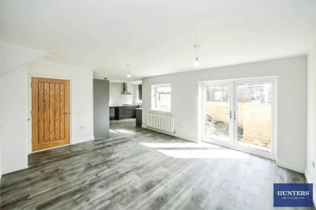 5 bedroom Semi-detached house for sale in Beck Gardens, Spring Hall Mills, Mile Cross Road, Halifax
