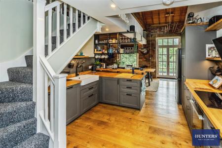 2 bedroom Penthouse for sale in Colne, Barkisland Mill, HX4 0HQ