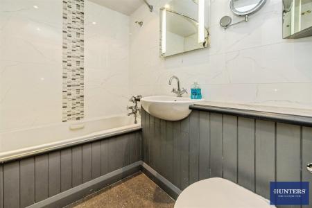 2 bedroom Penthouse for sale in Colne, Barkisland Mill, HX4 0HQ