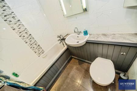 2 bedroom Penthouse for sale in Colne, Barkisland Mill, HX4 0HQ