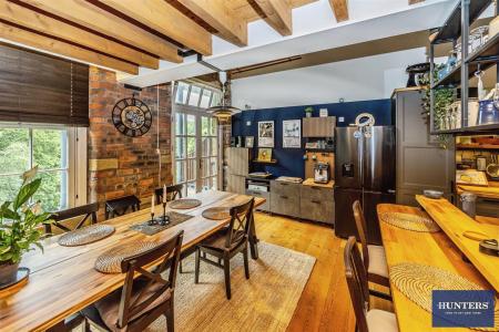 2 bedroom Penthouse for sale in Colne, Barkisland Mill, HX4 0HQ