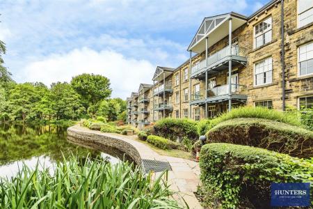 2 bedroom Penthouse for sale in Colne, Barkisland Mill, HX4 0HQ