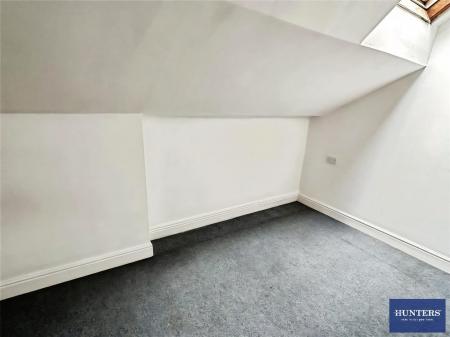3 bedroom End of terrace house for sale in Diamond Terrace, Halifax, HX1 5RY