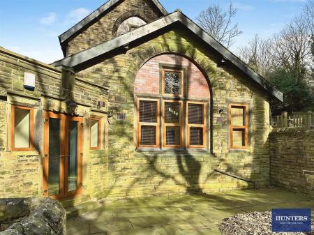 1 bedroom Apartment for sale in Beaconsfield House, Bennett Street, Halifax