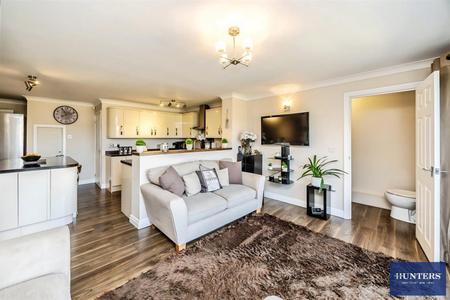 3 bedroom Semi-detached house for sale in Roselee Close Siddal, Halifax, HX3 9BT