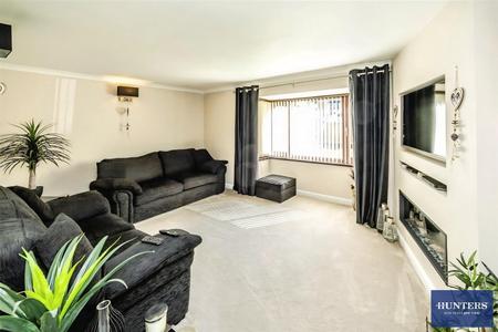 3 bedroom Semi-detached house for sale in Roselee Close Siddal, Halifax, HX3 9BT