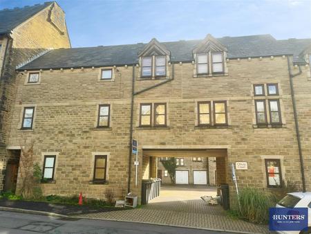 1 bedroom Apartment for sale in Olivia Court, Chester Road Boothtown, Halifax, HX3 6LN