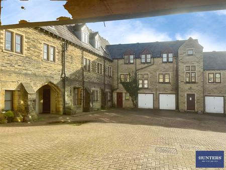 1 bedroom Apartment for sale in Olivia Court, Chester Road Boothtown, Halifax, HX3 6LN