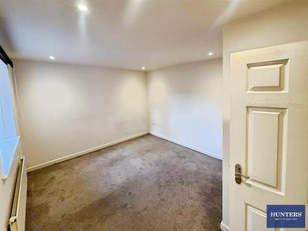 1 bedroom Apartment for sale in Olivia Court, Chester Road Boothtown, Halifax, HX3 6LN