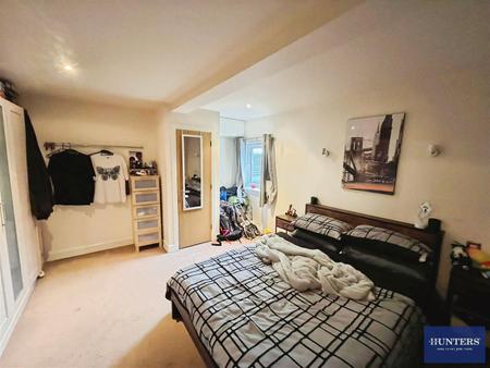 2 bedroom Apartment for sale in Butlers View Boothtown, Halifax, HX3 6PB