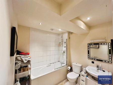 2 bedroom Apartment for sale in Butlers View Boothtown, Halifax, HX3 6PB